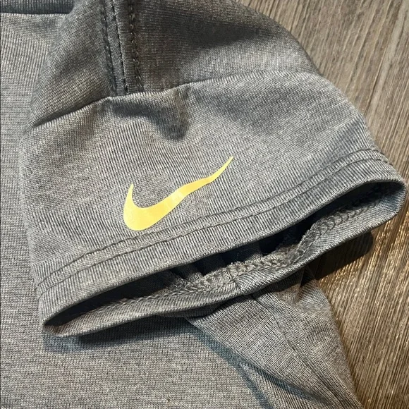 Nike Gray Tee and Yellow Shorts Set-Size 2T - Picture 9 of 9